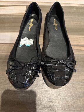 comfortview Black Patent Toe Ballet Flats with Bow